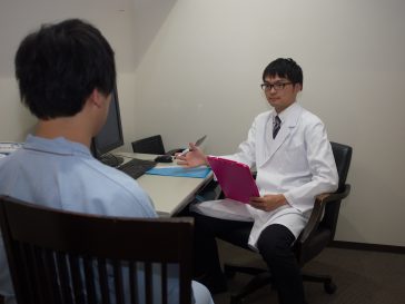 医師 診察